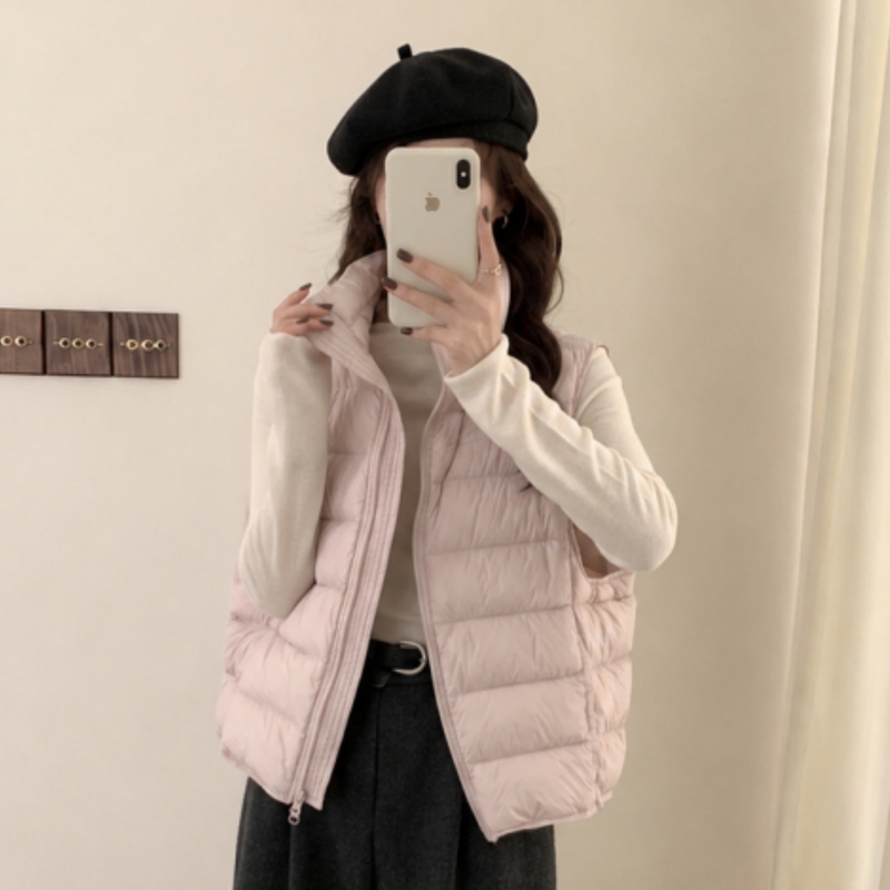 Lubai Bai 90% White Duck down Ribbed down Jacket Women's Short Vest Loose Slimming Lightweight 2026 Autumn/Winter Vest Trendy Lubai Bai 90% White Duck down Ribbed down Jacket Women's Short Vest Loose Slimming Lightweight 2026 Autumn/Winter Vest Trendy