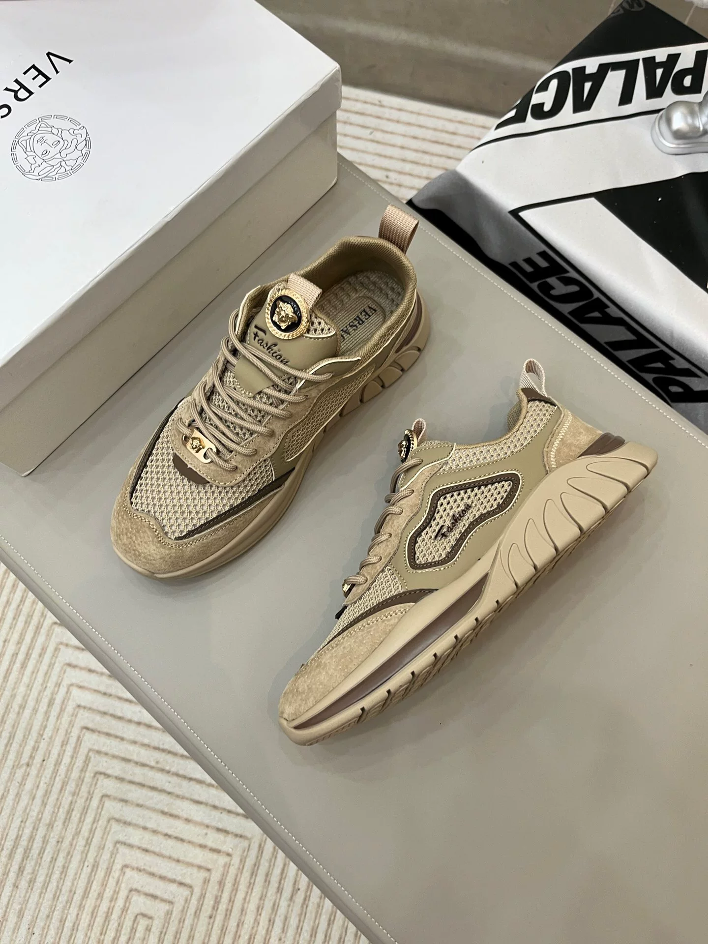 Покупка Versace Verser 23 новые сезонные повседневные туфли, нескользящая подошва, простые и комфортные