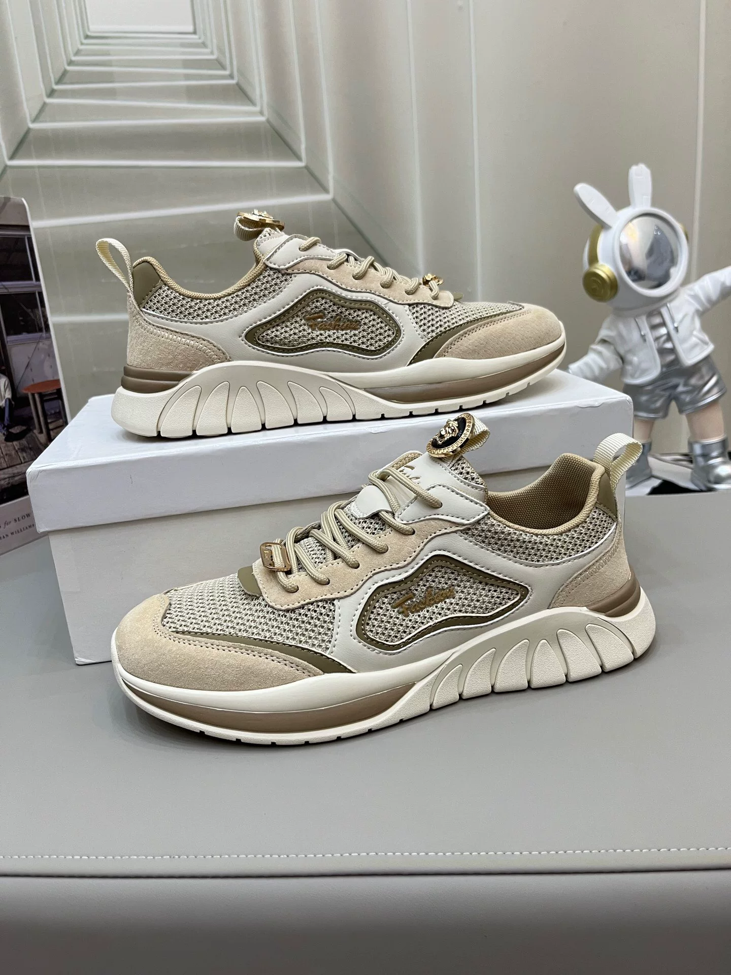 Покупка Versace Verser 23 новые сезонные повседневные туфли, нескользящая подошва, простые и комфортные