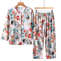 Легкая белая роза