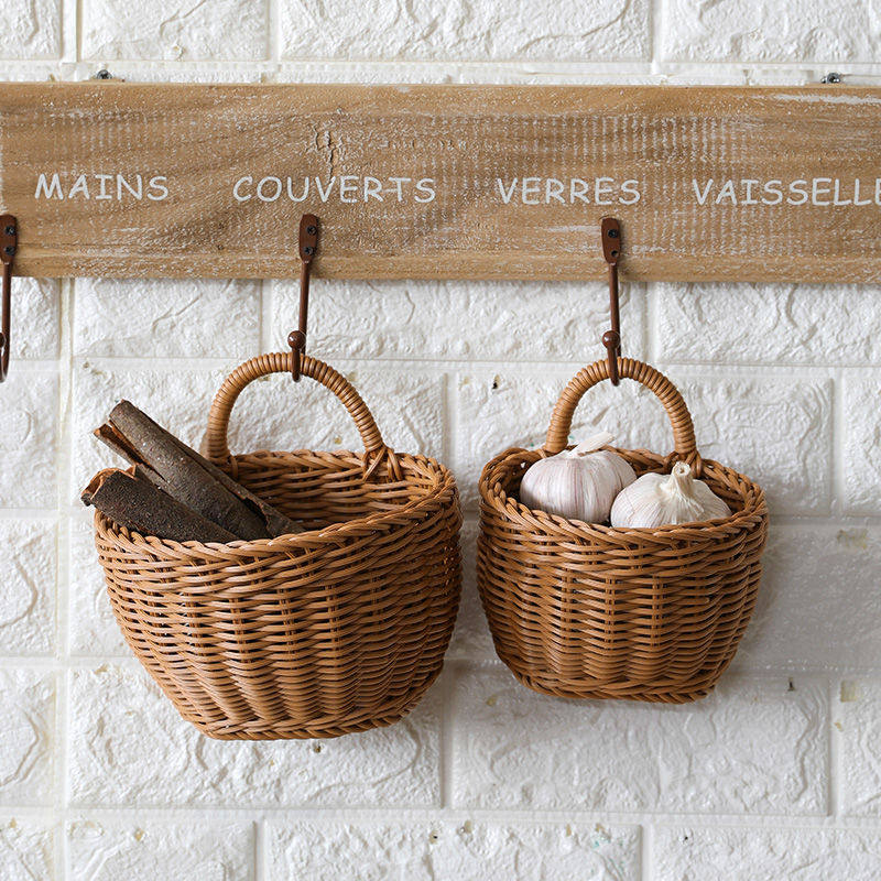 Nordic woven basket kitchen ginger garlic storage basket wall small flower basket kitchen utensils hanging basket food hollow bathroom ins imitation rattan