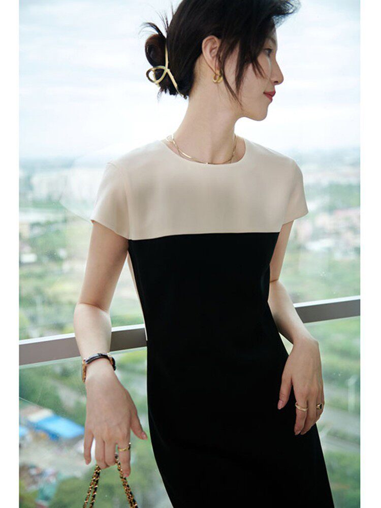 Xiaohe women's clothing discount counter 2023 summer new black and white splicing dress acetate commuter dress dress