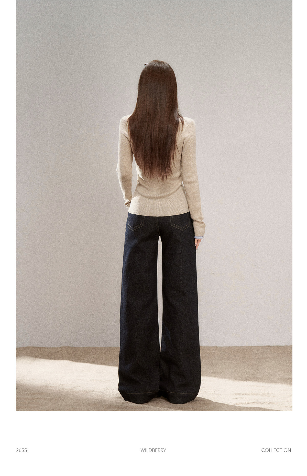Wildberry High-Waist Flared Jeans