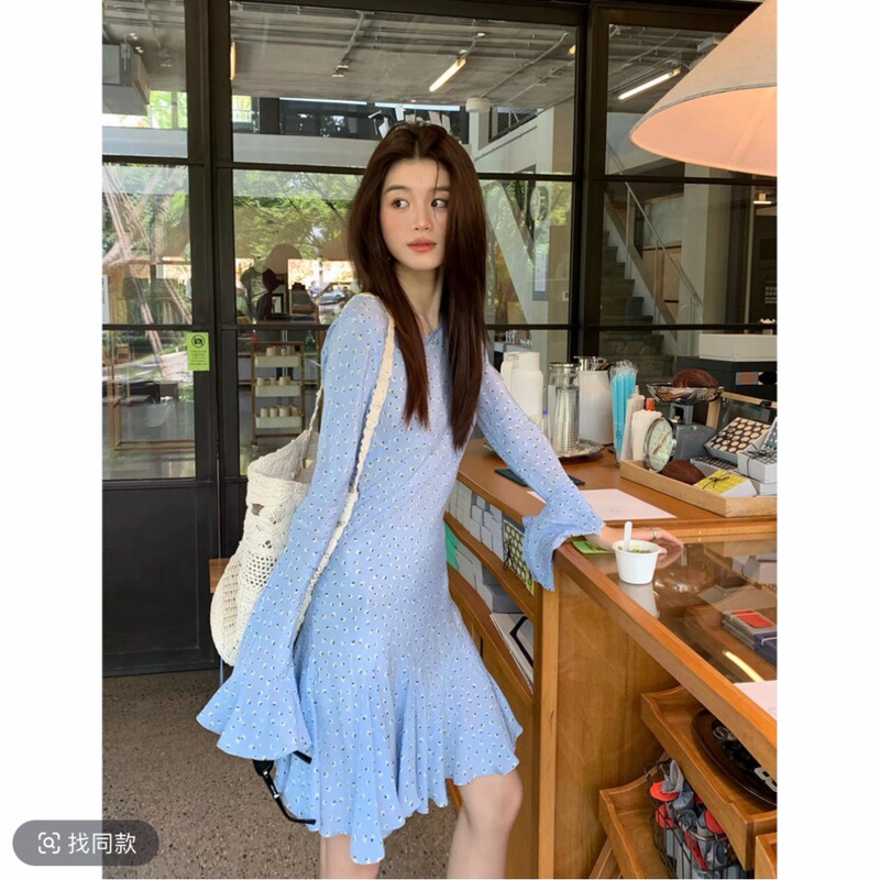 Midsummer Wind Chime 100 Double-Sided Rayon Light Luxury Round Neck Bell Sleeve Slimming Fishtail Dress Midsummer Wind Chime 100 Double-Sided Rayon Light Luxury Round Neck Bell Sleeve Slimming Fishtail Dress