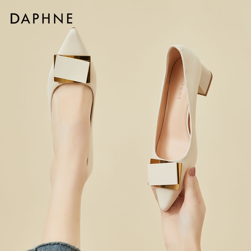 Daphne Pointed-Toe High-Heeled Shoes for Women 2026 New Style Elegant Soft Leather Low Block Heel Shoes to Match Skirts, Elegant French-Style Single Shoes