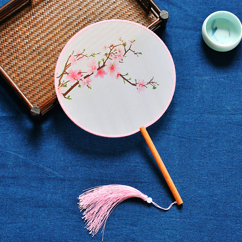 Chinese style classical style long handle round fan Hanfu cheongsam palace fan round fan women catwalk show dance photo in summer