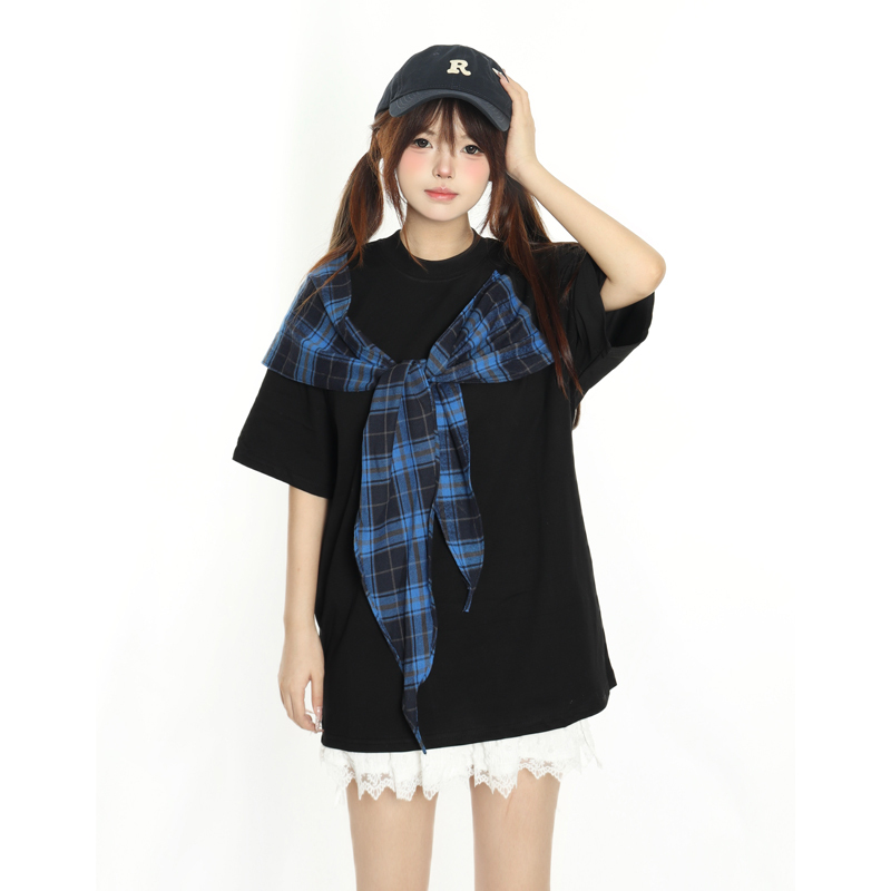 Xiao Hang Hasn'T Had Enough: Original American College Style Bow-Tie Short-Sleeve T-Shirt for Women, Lazy Style, Loose Design, Trendy Xiao Hang Hasn'T Had Enough: Original American College Style Bow-Tie Short-Sleeve T-Shirt for Women, Lazy Style, Loose Design, Trendy