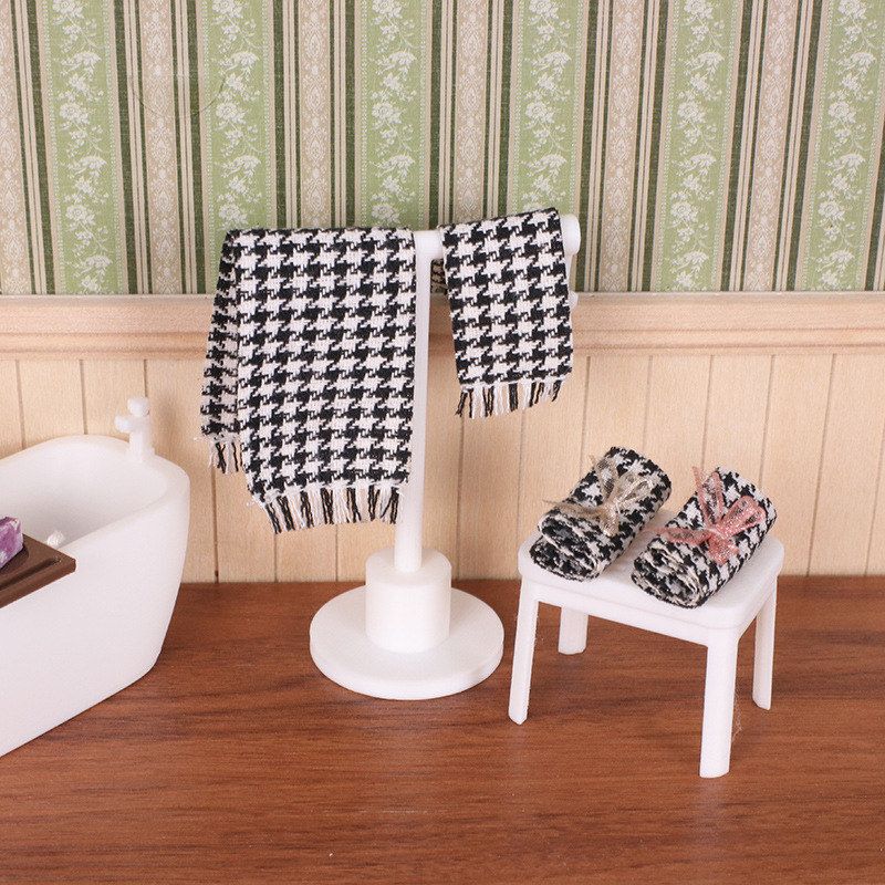 1:12 Dollhouse Miniature Towel and Bath Towel Model, Mini Realistic Tassel Towel, Bathroom Scene Decoration Accessories