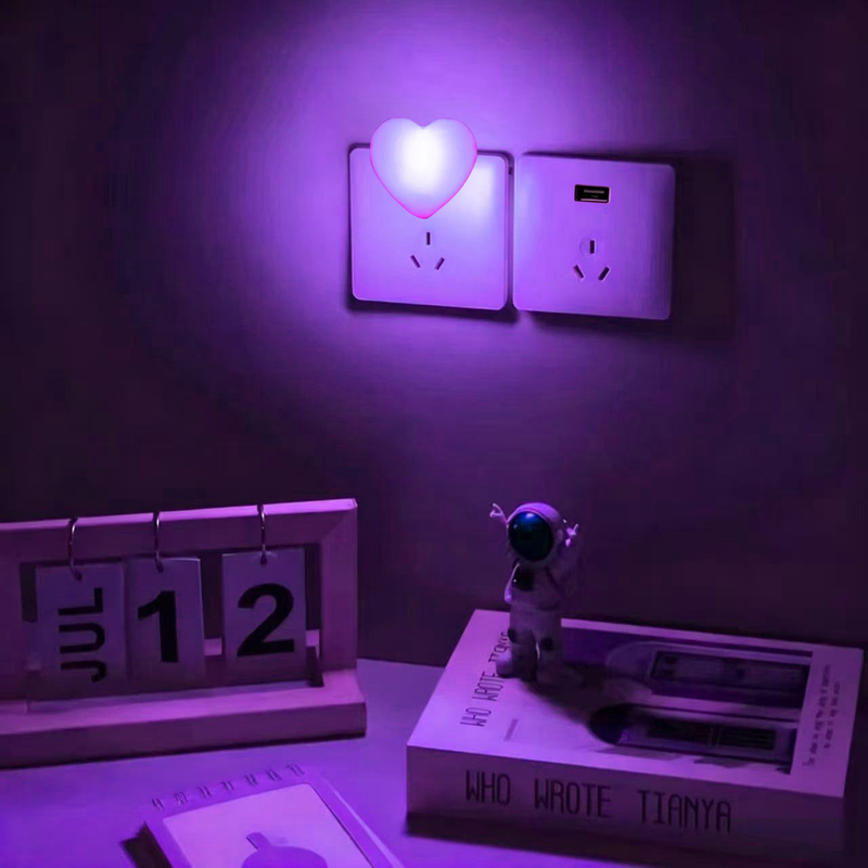 USB Plug-In Heart-Shaped Night Light, Couple's Room Atmosphere Light, Romantic Bedside Sleep Light for Couples' Bedroom USB Plug-In Heart-Shaped Night Light, Couple's Room Atmosphere Light, Romantic Bedside Sleep Light for Couples' Bedroom