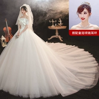 Белый трейлер слоновой кости+набор головных уборов трех