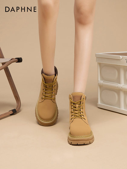 达芙妮马丁靴女2024新款秋冬户外登山工装短靴子厚底踢不烂大黄靴