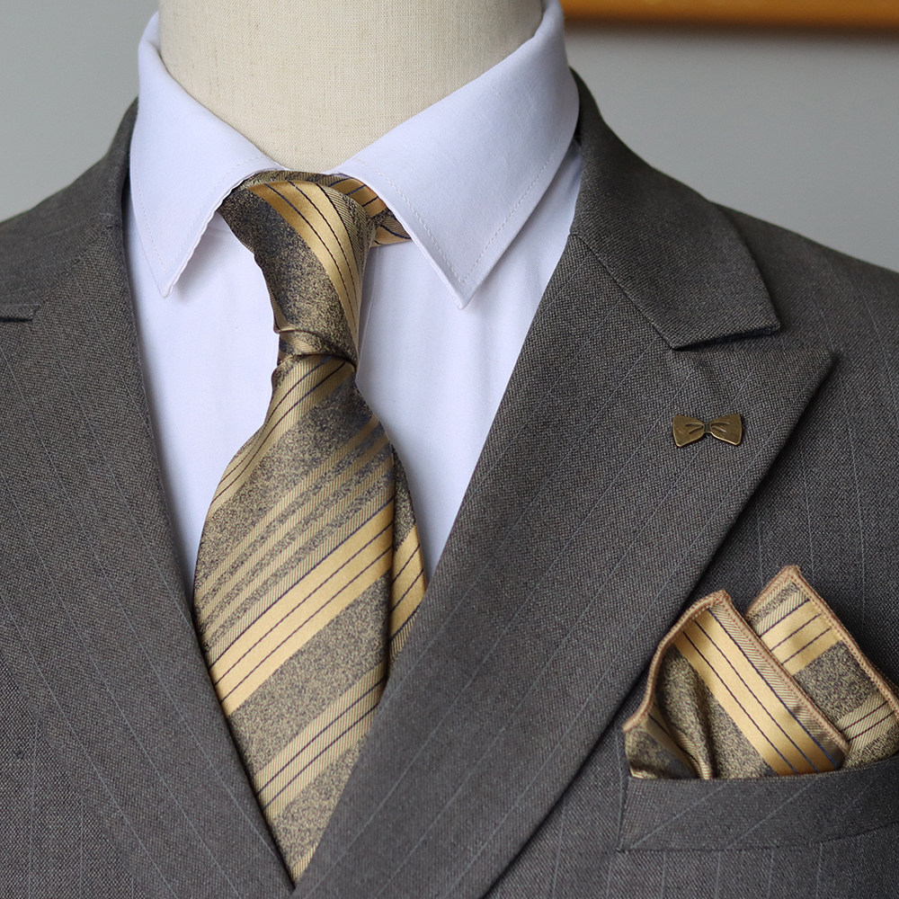 Groom's wedding striped tie, men's business casual retro brown 8CM formal suit tie, exuding a high-end professional feel.