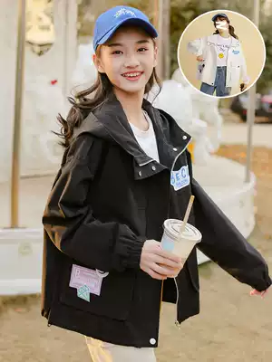 Female big boy spring and autumn coat 13 junior high school students 14 years old 2021 New Foreign School 12-year-old girl Spring Girl windbreaker
