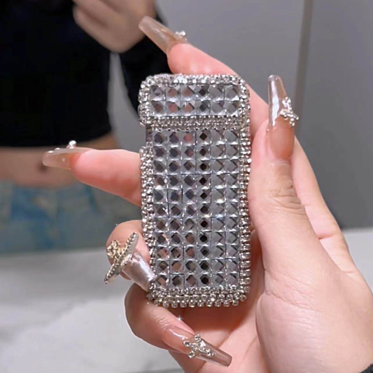 绝绝子！纪梵希打火机，低调奢华的男士必备神器