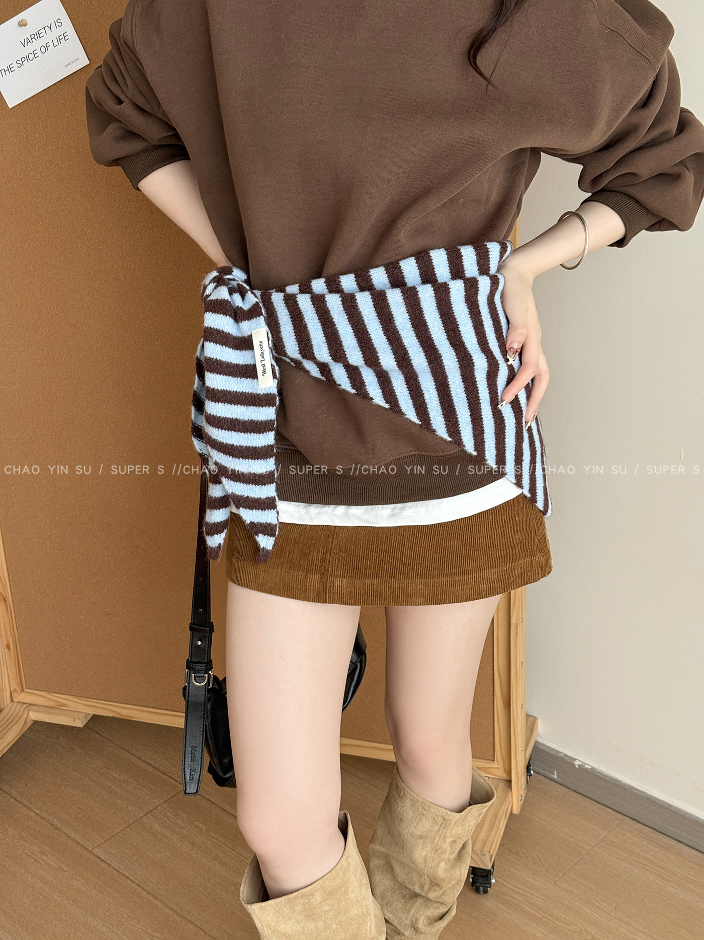 Korean-Style Striped Knitted Large Triangle Shawl for Women, Fashionable Autumn and Winter Outerwear, Neck Scarf, Warm Neck Protector, Neck Scarf Accessory