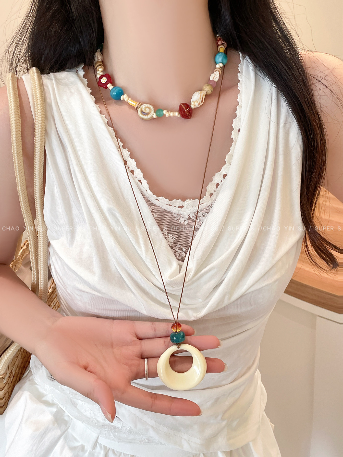 Colorful Dopamine Ceramic Beaded Necklace for Women, Sweet and Cute Clavicle Chain, Niche Design, Vacation Style Accessory