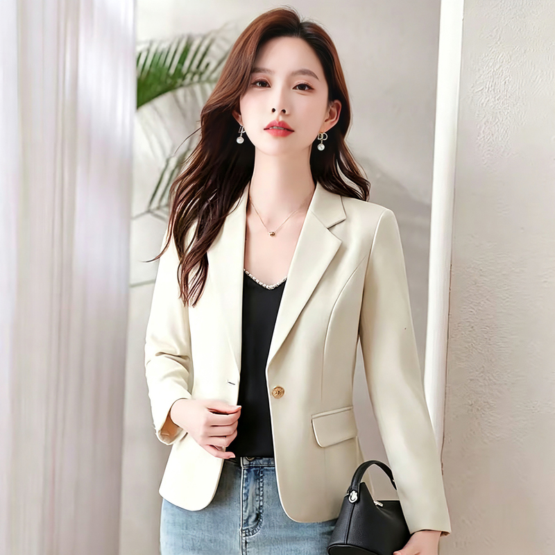 Off-White Short Blazer for Petite Women, Slimming, Versatile, Fashionable and Elegant, Middle-Aged Women's Suit Jacket