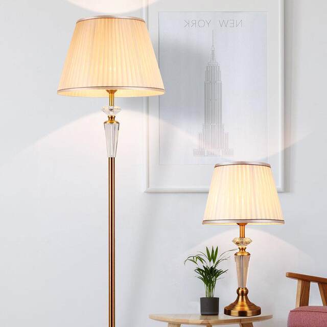 Vertical Living Room Study-Style Nordic Copper Floor-Standing Bedside Lamp American-Style Table Lamp Crystal Floor Lamp Bedroom Retro Light Luxury