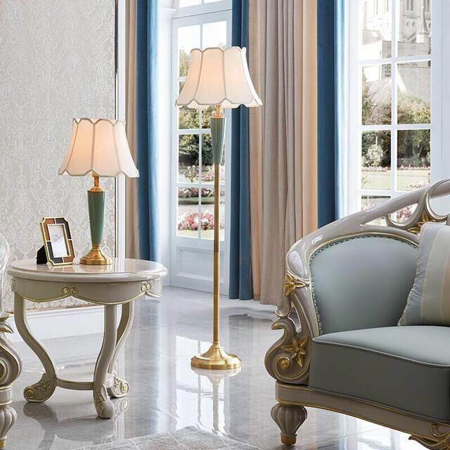 American Retro Living Room Floor Lamp, Nordic Simple Style Villa Dining Room Bedroom Decoration, Cozy Bedside Standing Lamp