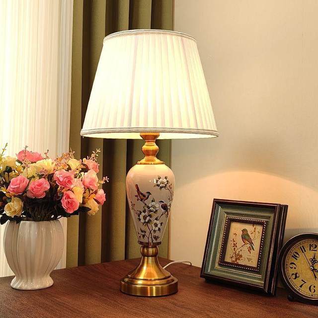 Ceramic Table Lamp, American-Style Minimalist Bedroom, Chinese-Style European-Style Living Room Corner Lamp, High-End Luxury Master Bedroom Bedside Lamp