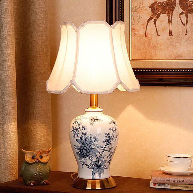 New Chinese-Style Ceramic Table Lamp, Chinese-Style Painted Blue and White Porcelain, Living Room, Study, Cozy Bedroom, Bedside Lamp, Decorative Table Lamp