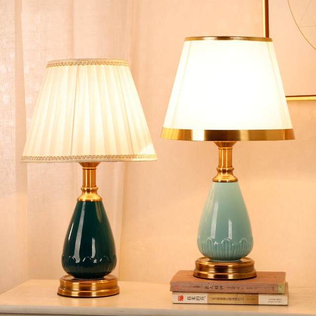 Ceramic Table Lamp for Bedroom, Simple Modern Chinese Style, Nordic Romantic and Warm Touch Dimmable Warm Light Bedside Lamp