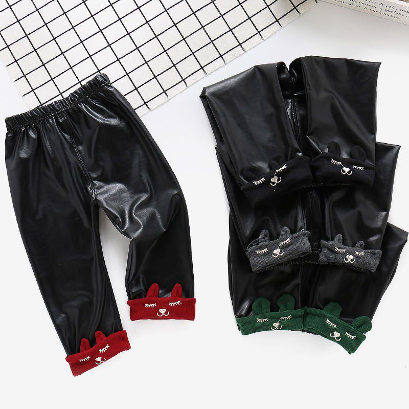 Baby anti-dirty cover pants 1 year old 2 years 3 years old male and female child thin water resistant leather pants baby open crotch cover cotton pants windproof