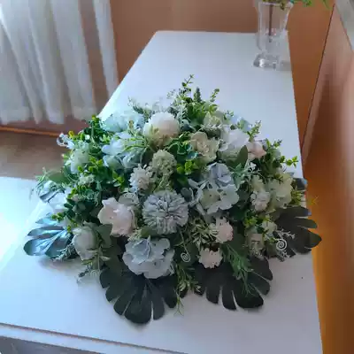 High-end dining table flower Lyndhurst hotel dining table round hydrangea peony hotel large round table turntable simulation flower decoration