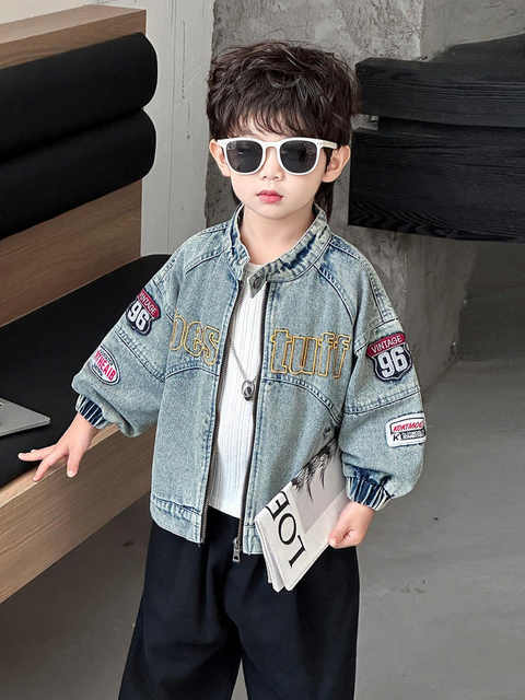 Boys' Denim Jacket Autumn 2025 New Trendy Cool Children's Casual Jacket Stylish Baby Autumn Versatile Top