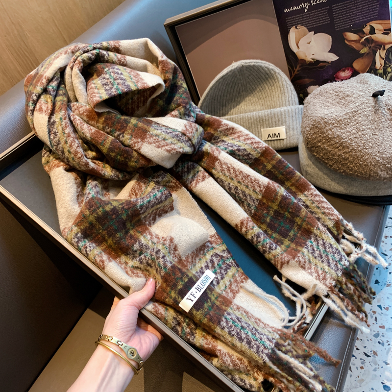 French BGCG Mountain cashmere scarves for women Winter 100 lap Fashion foreign air thickened warm surrounding neck parquet with long style shawl-Taobao