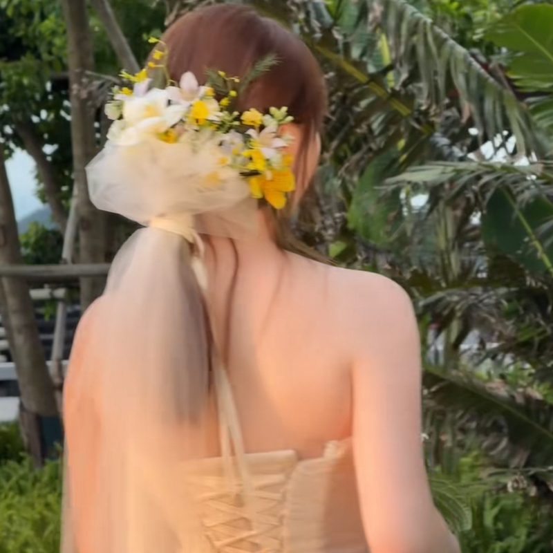 Forest-Style Atmosphere Veil, Photo Props for Marriage Registration, French-Style High-End Floral Wreath Headpiece, High-End Wedding Accessories Forest-Style Atmosphere Veil, Photo Props for Marriage Registration, French-Style High-End Floral Wreath Headpiece, High-End Wedding Accessories