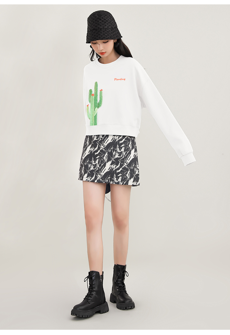 拉夏贝尔旗下 la chapelle city 23年春季款 设计感 女式短款圆领卫衣 天猫优惠券折后￥39.9包邮（￥79.9-40）多花色可选