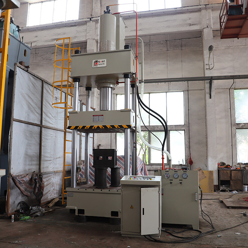 Manufacturer spot 315 ton 500 ton 630 ton graphite crucible sagger hydraulic press four column oil press