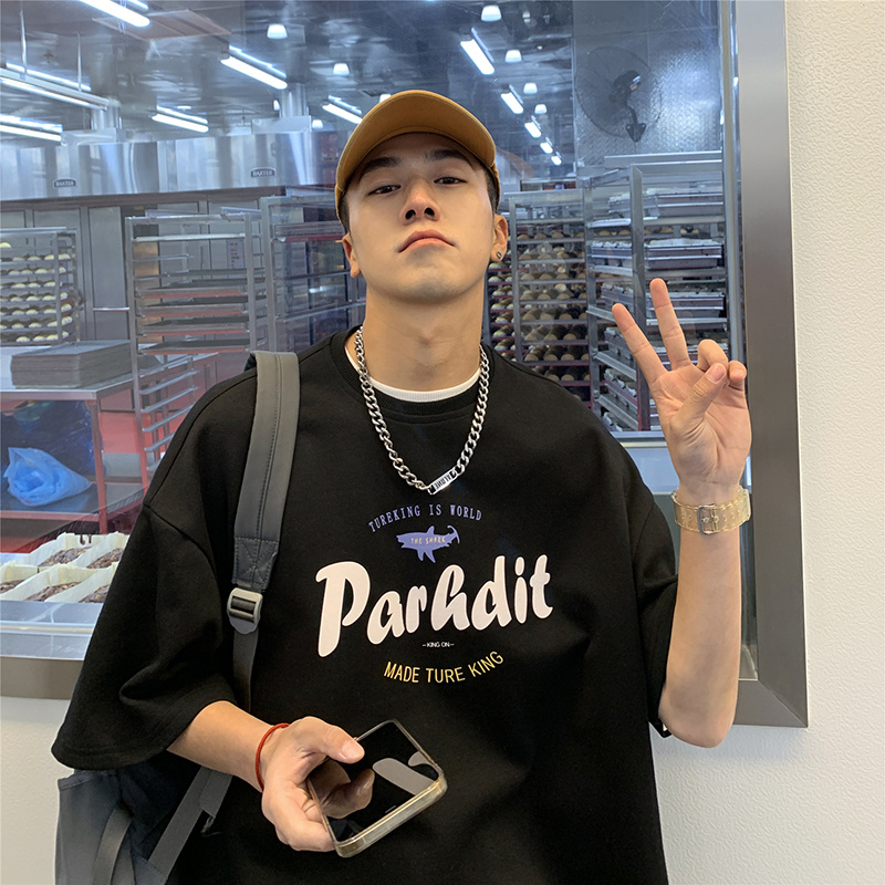 Short sleeve t-shirt male and female Summer 2022 new medium long version Korean version of the Korean version of the Korean version of the student relaxed 100 lap half of the clothes