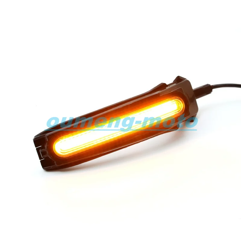 Suitable for BMW BMW motorcycle R1300GS Waterbird ADV front turn signal turning indicator light direction hand guard light