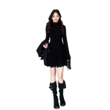 Черное трикотажное демисезонное платье, приталенный корсет, французский стиль, городской стиль