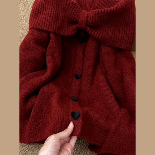 Красный демисезонный трикотажный свитер с бантиком, открытые плечи, изысканный стиль