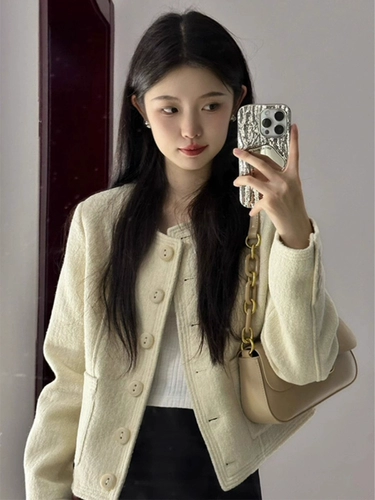 Осенняя элитная куртка для отдыха