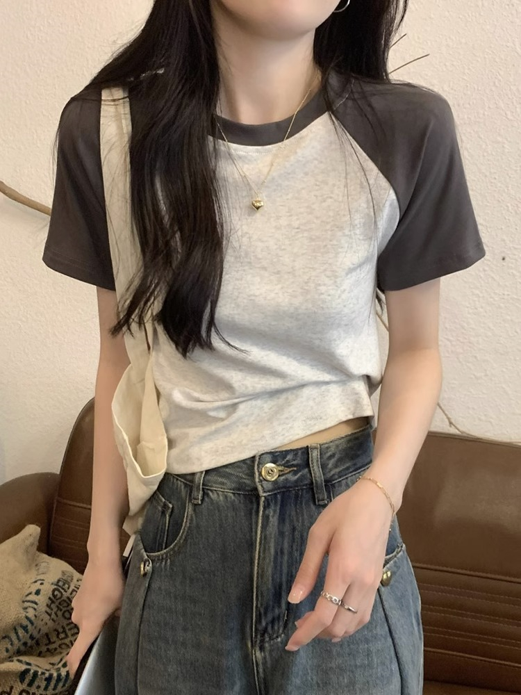アメリカンホットガールコントラストカラーラグランスリーブグレー半袖Tシャツ女性夏シック美しい年齢を減らすストレートショルダーショートトップ