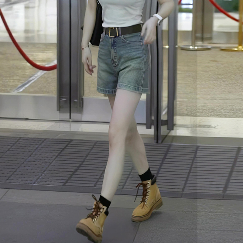 American Retro High Street Denim Shorts for Women, New Summer Style, High-Waisted, Slimming, Sexy and Stylish Design, Popular Shorts