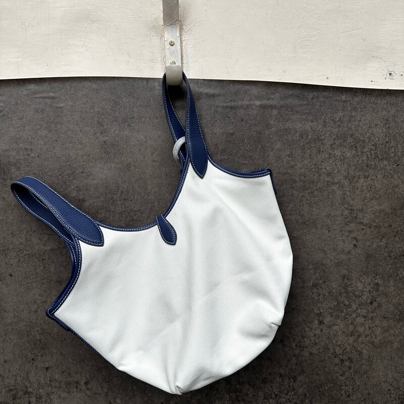 No Returns. Original Fabric and Leather. Polo Logo Canvas Basket Bag. Lightweight Handbag
