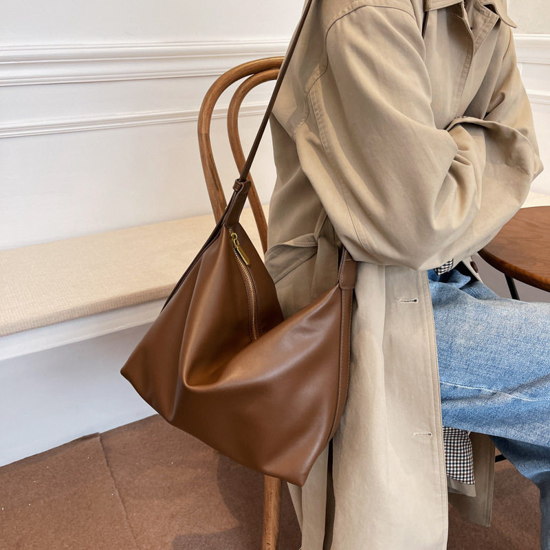 Xiaohongshu Hot Style Boutique Recommended Goods Strictly Selected Fashion Versatile Classic Super Goods Welfare Pet Trendy Bags