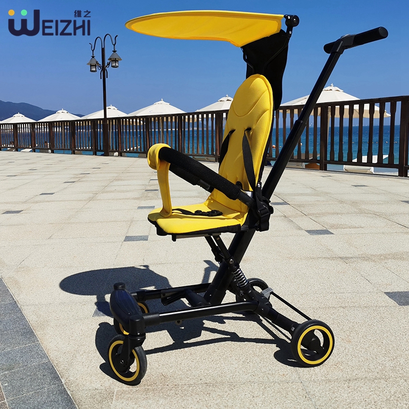 WEIZHI Divine Instrumental can be folded with light and can sit and lie baby trolley for baby trolley ride
