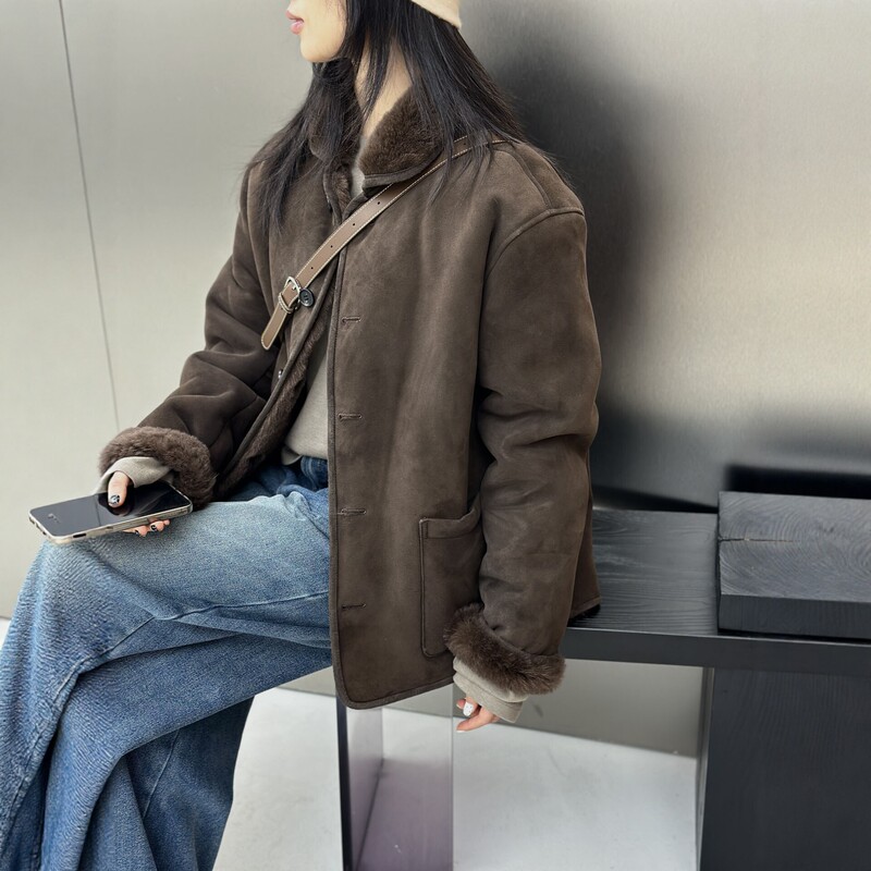 [Double-Sided Wearable] Italian Bella Sheepskin Fur Integrated Bodhlcat Light Luxury Lapel Fur Coat for Women