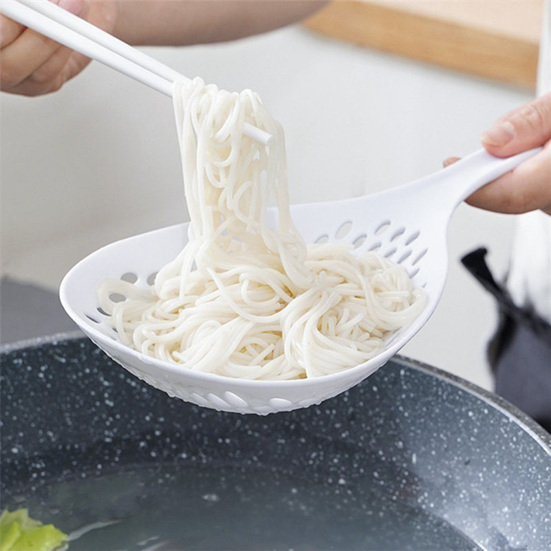 Large Number of Leaking Spoon High Temperature Resistant Kitchen Domestic Drain Mixed With Leaking Nets Water Dumplings Nets Plastic Noodles Leaking Spoon