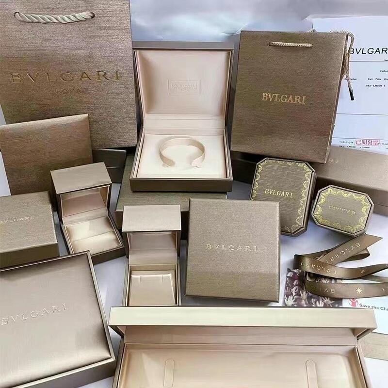 The Same Jewelry Packaging Box from the Store: Ring, Pair of Rings, Necklace, Bracelet, Earring Box, Charity Edition Jewelry Gift Box