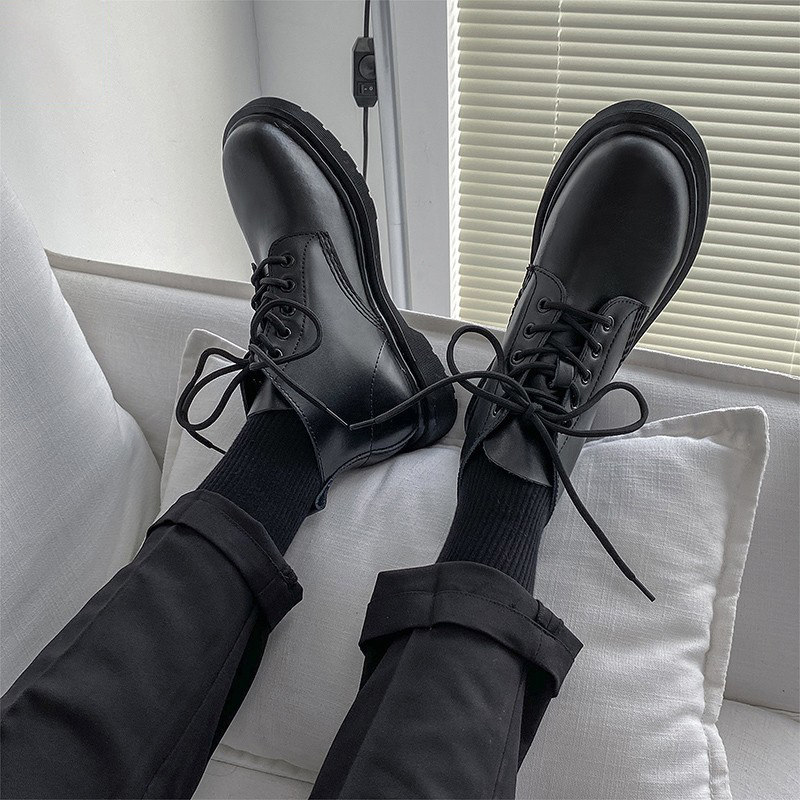 Martin boots man medium-high cylinder Inlenty wind leather tooling black leather shoes lovers Locomotive Leather Boots Tide Shoes
