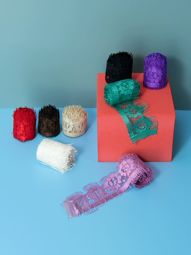 Кружевная ткань, подвеска, аксессуар, диван с кисточками, комплект, декор с аксессуарами, кружевное платье