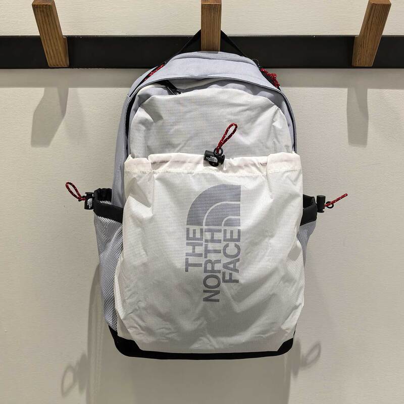 2026 Autumn and Winter Thenorthface Outdoor Travel Commuting Comfortable Backpack Unisex 52Tb 2026 Autumn and Winter Thenorthface Outdoor Travel Commuting Comfortable Backpack Unisex 52Tb