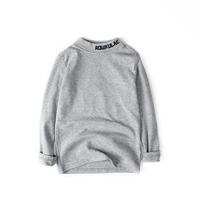 Серый [модель с вышивкой по вырезу горловины]